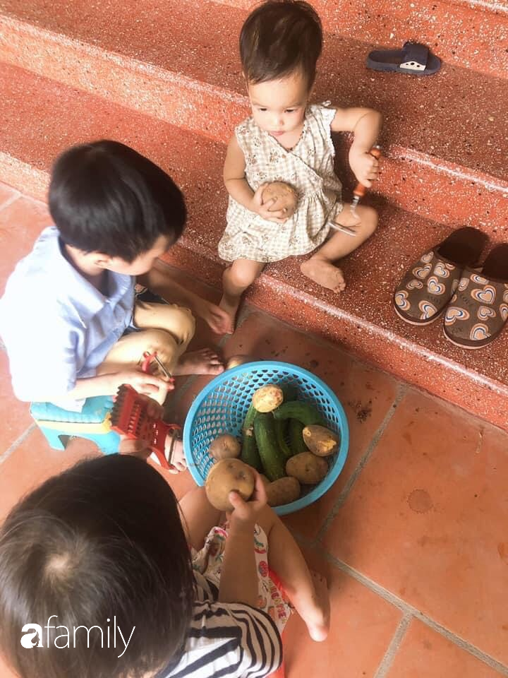Vừa thai bí vừa siêng con nhỏ dại mẹ bỉm sữa nghêu ngán nhìn nhỏ nghịch ngợm mọi nhà Vừa bầu bí vừa siêng con bé dại mẹ bỉm sữa ngao ngán nhìn bé nghịch ngợm mọi nhà