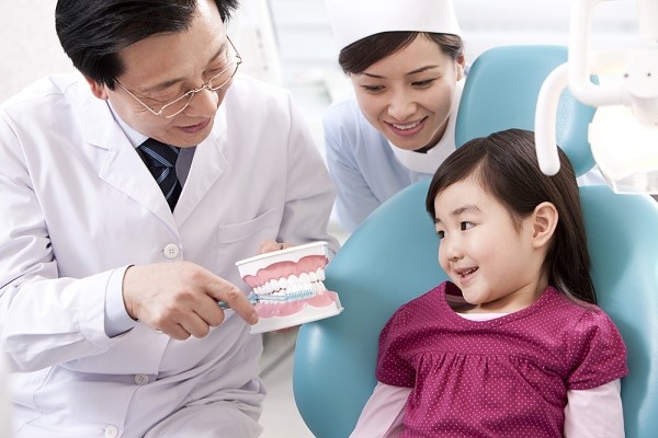 Chăm sóc răng miệng đến trẻ theo độ tuổi Chăm sóc răng miệng mang lại trẻ theo độ tuổi