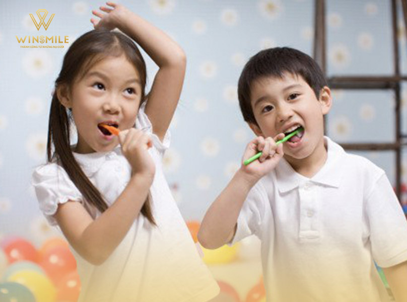 Mách bà bầu cách quan tâm răng miệng mang lại trẻ theo từng giai đoạn Mách bà mẹ cách âu yếm răng miệng đến trẻ theo từng giai đoạn