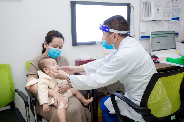 Lưu ý cần biết về gói khám tổng thể cho trẻ con sơ sinh Lưu ý nên biết về gói khám bao quát cho con trẻ sơ sinh
