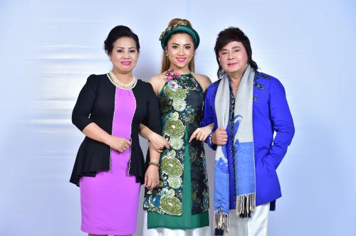 Lộ diện nhị thí sinh cô gái xinh đẹp mắt trong sao nối ngôi mùa Lộ diện nhì thí sinh chị em xinh đẹp nhất trong sao nối ngôi mùa
